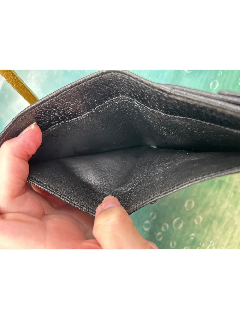 Authentic Vintage Gucci Black Leather G-Clip Bifold Wallet (Tom Ford Era) VGC